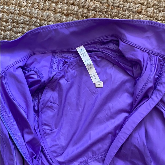Lululemon nothin’ but run jacket power purple - Picture 5 of 10